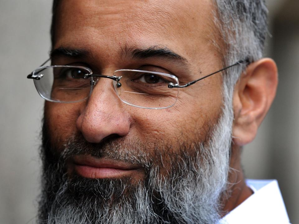 Anjem Choudary released: Radical Islamist preacher jailed for inviting support for Isis leaves prison