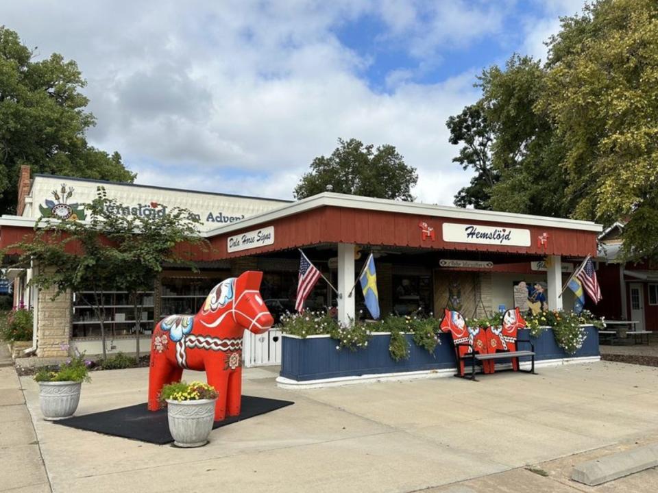 Hemslojd gift store in Lindsborg.