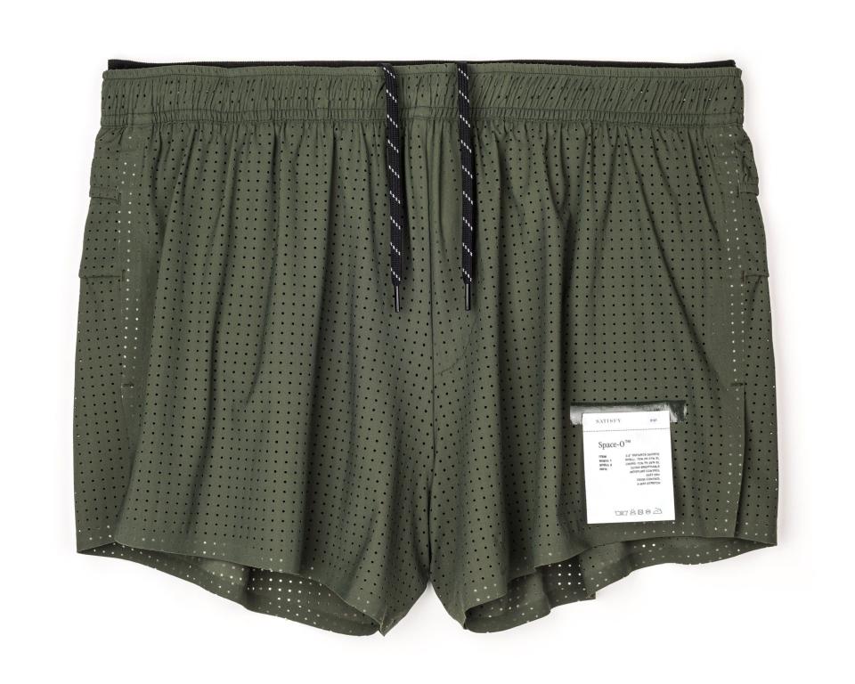 Space‑O™ 2.5" Distance Shorts