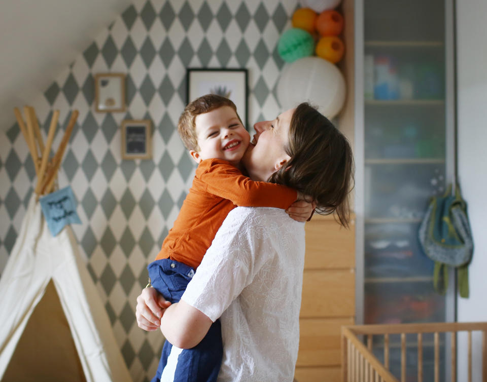 A hug from their parents could help reassure little ones during these uncertain coronavirus times. (Getty Images)