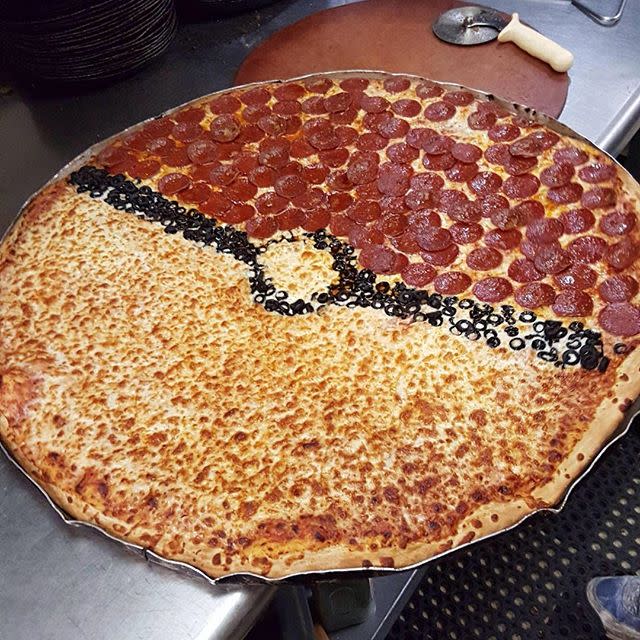 Pokéball Pizza