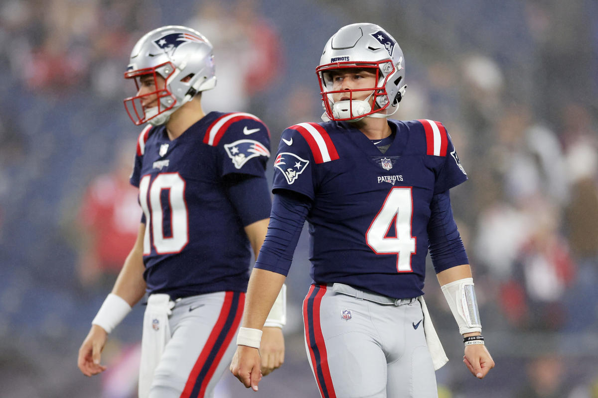 Patriots QB Mac Jones (ankle) limited at practice; rookie Bailey Zappe in  line to start vs. Lions?