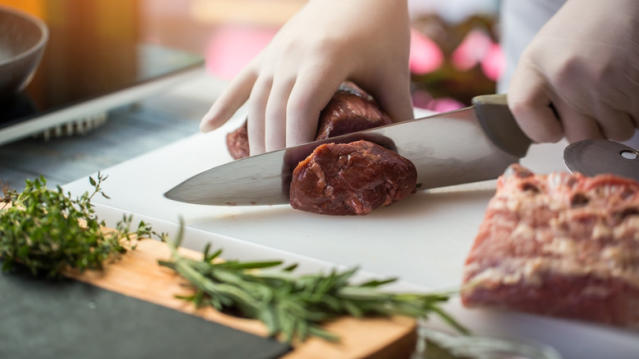 The Benefits of Rubber Cutting Boards, and Which to Buy