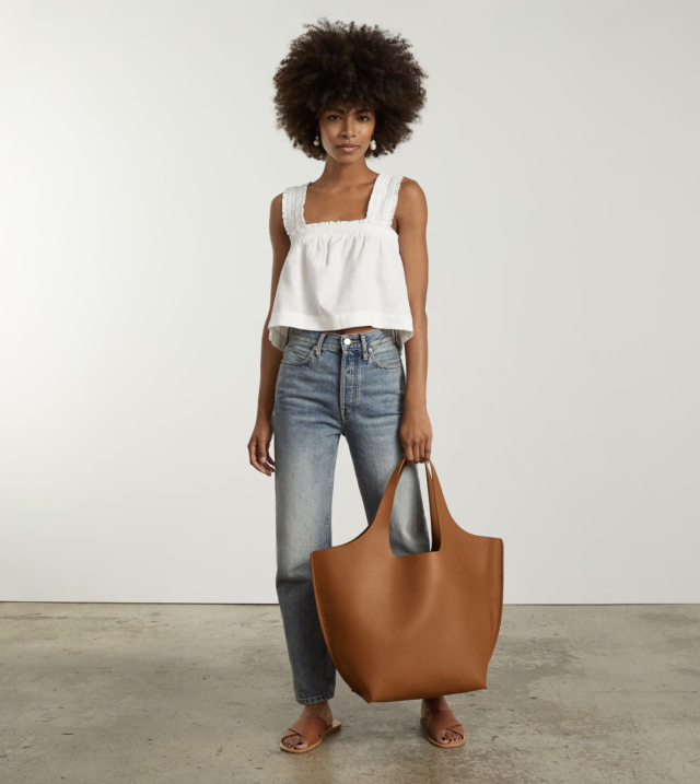 The Cactus Leather Hobo Cashew – Everlane