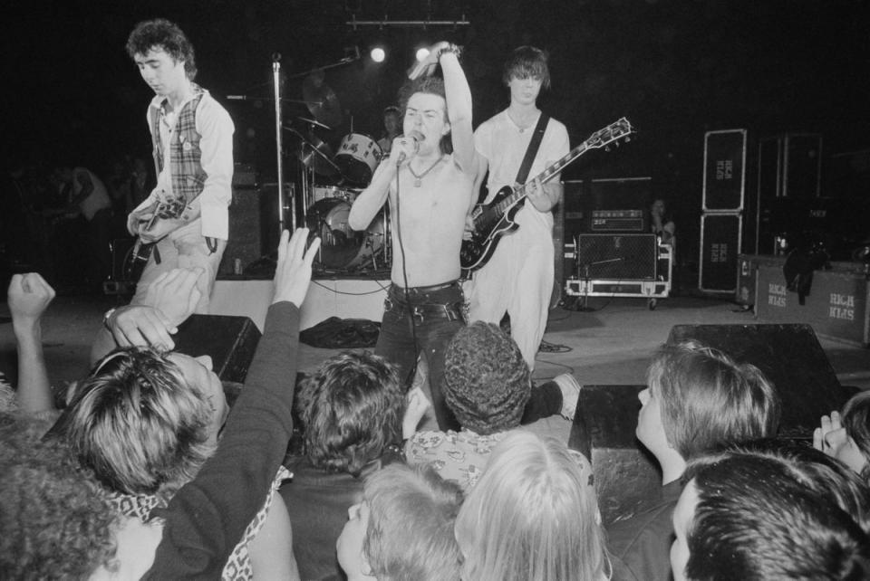 English bassist and singer Sid Vicious performs with the Vicious White Kids at Electric Ballroom, 15 August 1978. From left to right: Glen Matlock, Rat Scabies, Sid Vicious, Steve New (Getty Images)