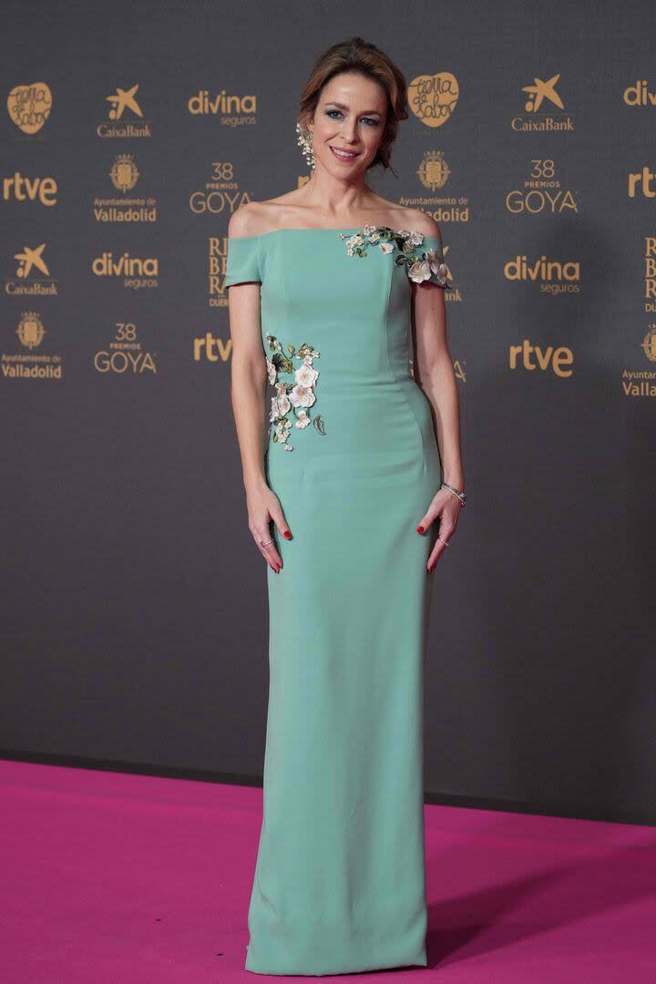La actriz española Silvia Abascal suele sorprender con un estilo elegante y original; la noche de los Goya no fue la excepción y su vestido verde con flores causó sensación 