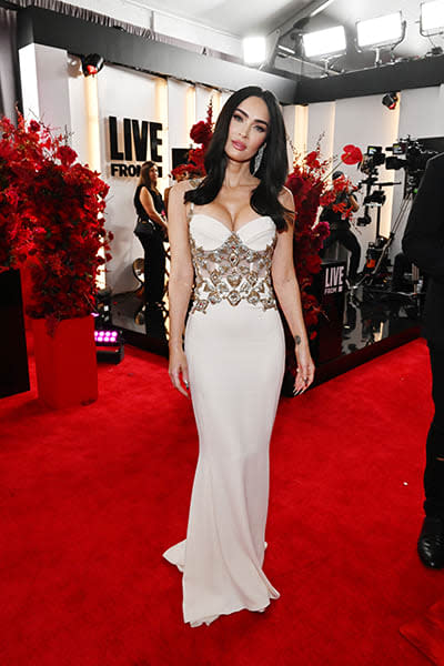 grammys-2023-red-carpet-megan-fox