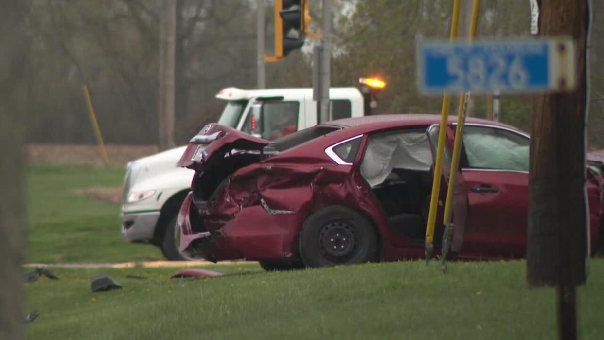 <div>Trenton police chase ends with crash at Highway 60 and Highway I in Cedarburg</div>