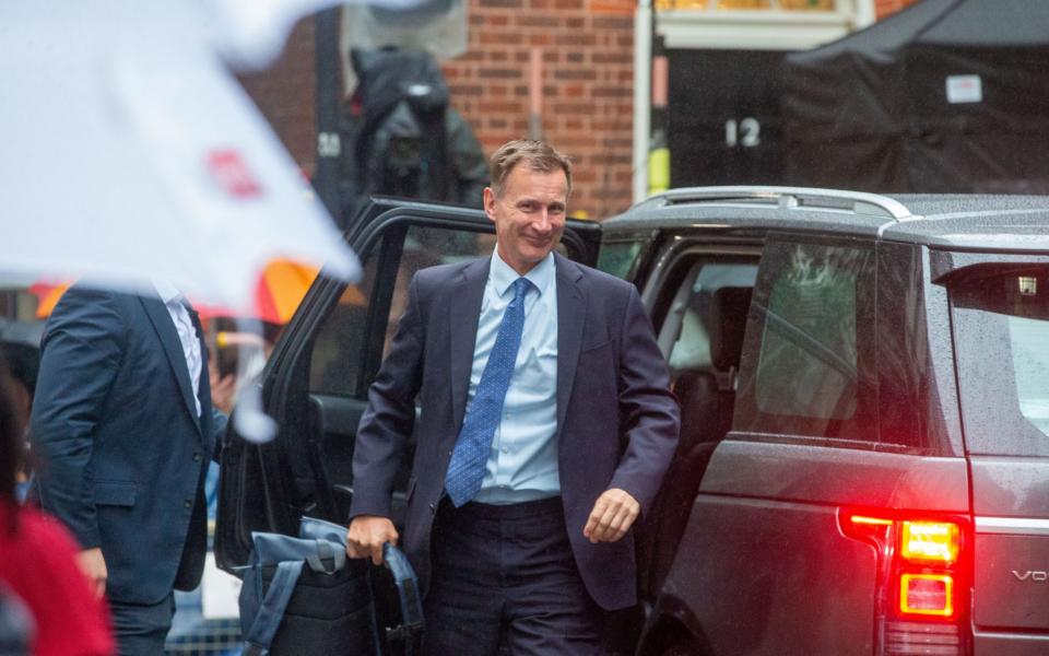 Jeremy Hunt arriving at No 11 at Downing Street