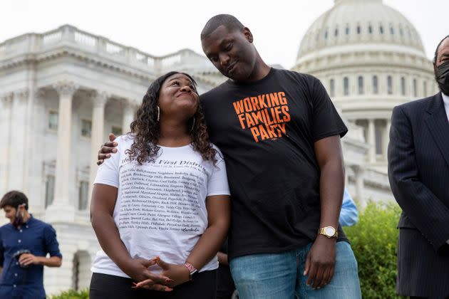 Rep. Mondaire Jones (right) embraces Rep. Cori Bush after President Joe Biden announced an extension of the federal eviction moratorium in August 2021. He was sporting a Working Families Party T-shirt. (Photo: Amanda Andrade-Rhoades/Associated Press)