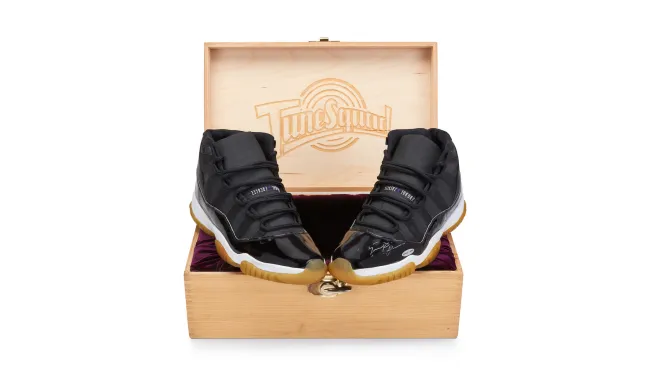 Air Jordan 11 Space Jam Auction $176,000 2021