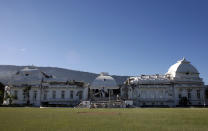 <p>A view shows the badly damaged presidential palace after an earthquake in Port-au-Prince, Haiti, Jan.13, 2010. (Photo: Eduardo Munoz/Reuters) </p>