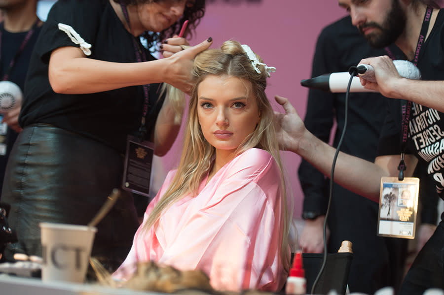 2016 Victoria’s Secret Fashion Show in Paris – Backstage