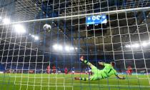 Bundesliga - Schalke 04 v Bayer Leverkusen