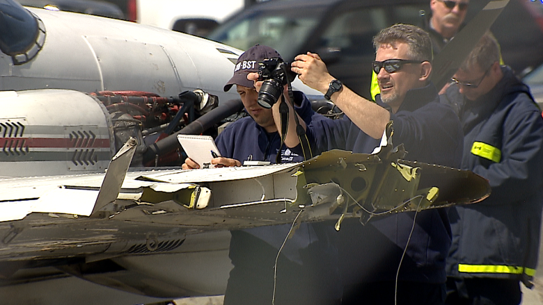 Plane that landed on Calgary street had enough fuel to make it to airport: TSB report