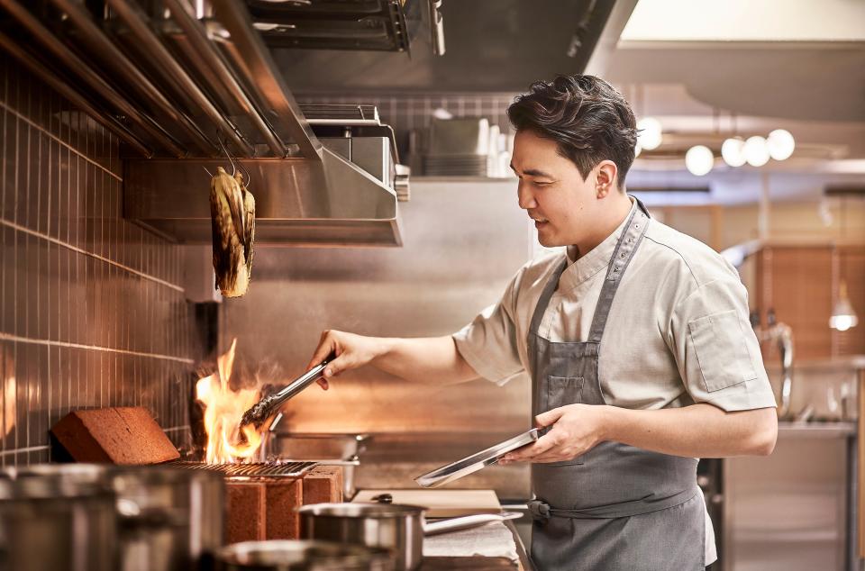 Chef Louis Han seoul Michelin Guide Singapore 2022