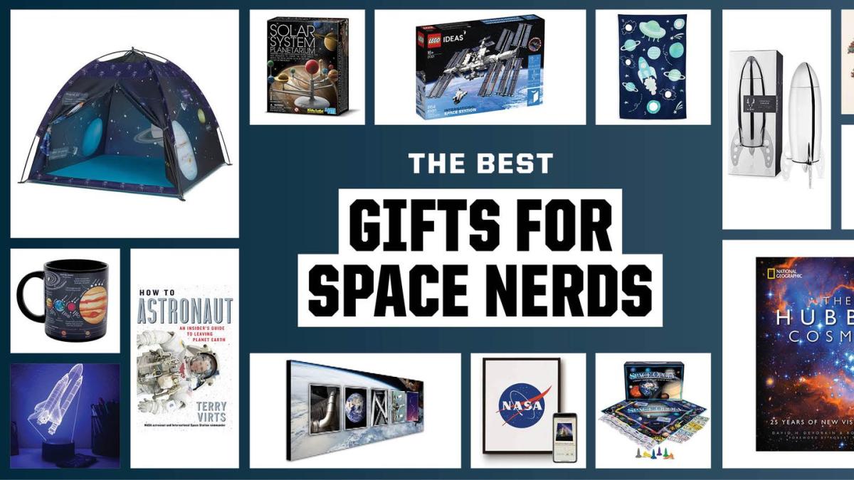 Wall Art Print Space Launch Rocket in Sky, Gifts & Merchandise