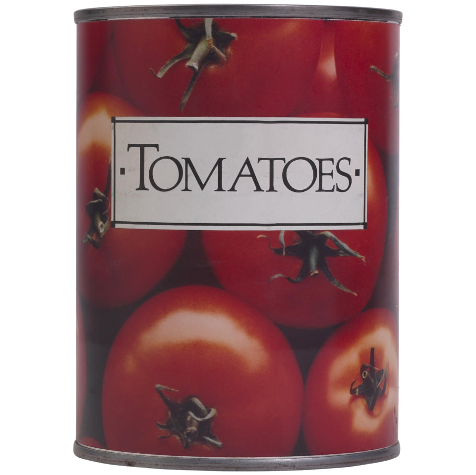 Grandes latas de salsa de tomate conducen a desperdicio con frecuencia. (Getty Creative)