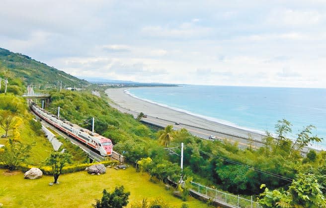 疫情趨緩後，好山好水的台東成為國旅首選，各飯店卻面臨人力吃緊的困境。（莊哲權攝）