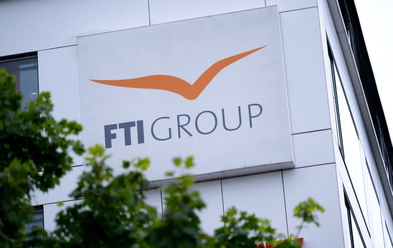 The logo of the tour operator FTI (FTI Group) can be seen at the company headquarters. Sven Hoppe/dpa