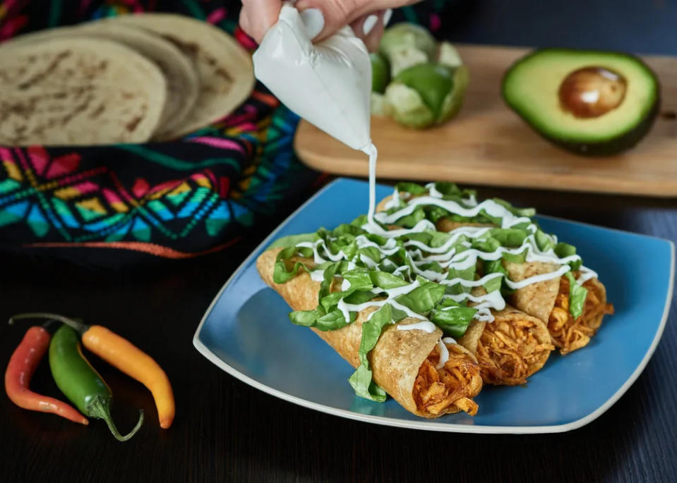 Cómo hacer tacos dorados en freidora de aire