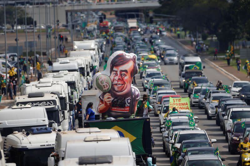 Protest against the President of the Chamber of Deputies Rodrigo Maia, Brazilian Supreme Court, quarantine and social distancing measures in Brasilia