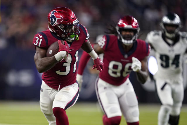 The Houston Texans line up at the scrimmage line against the Philadelphia  Eagles during an NFL football game in Houston, Thursday, Nov. 3, 2022. (AP  Photo/Tony Gutierrez Stock Photo - Alamy