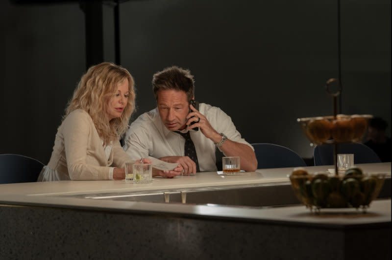 Willa (Meg Ryan) and Bill (David Duchovny) pass the time on a layover. Photo courtesy of Bleecker Street