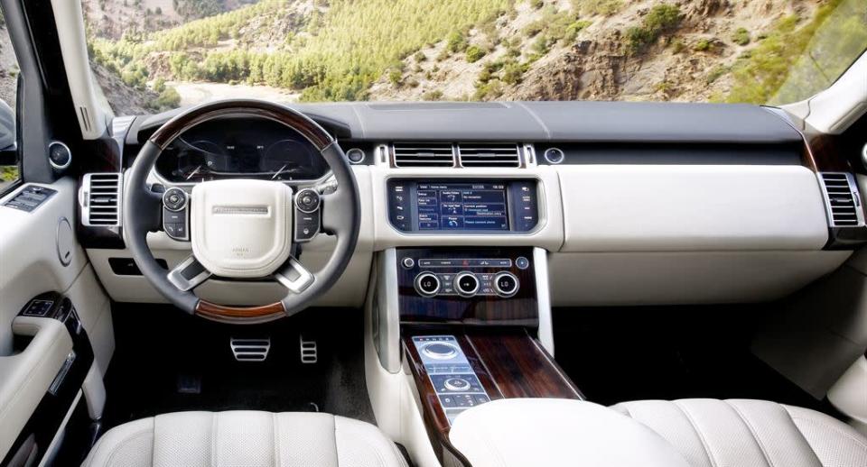 2013 Range Rover interior