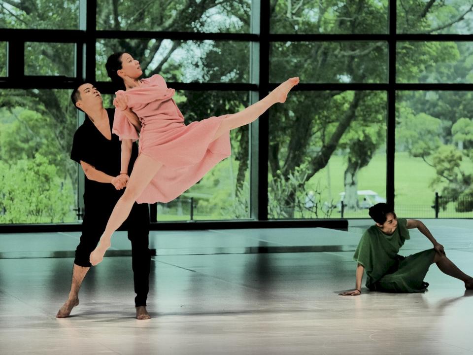 雲門舞集今年首度獲邀登「世界芭蕾日」舞台。(劉振祥攝影／雲門舞集提供)