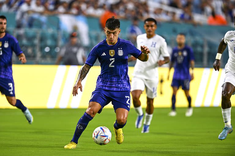 Lisandro Martínez llegó a Miami, fue titular y jugó los 90 minutos, con solidez, en un partido sin mucho trabajo para la defensa