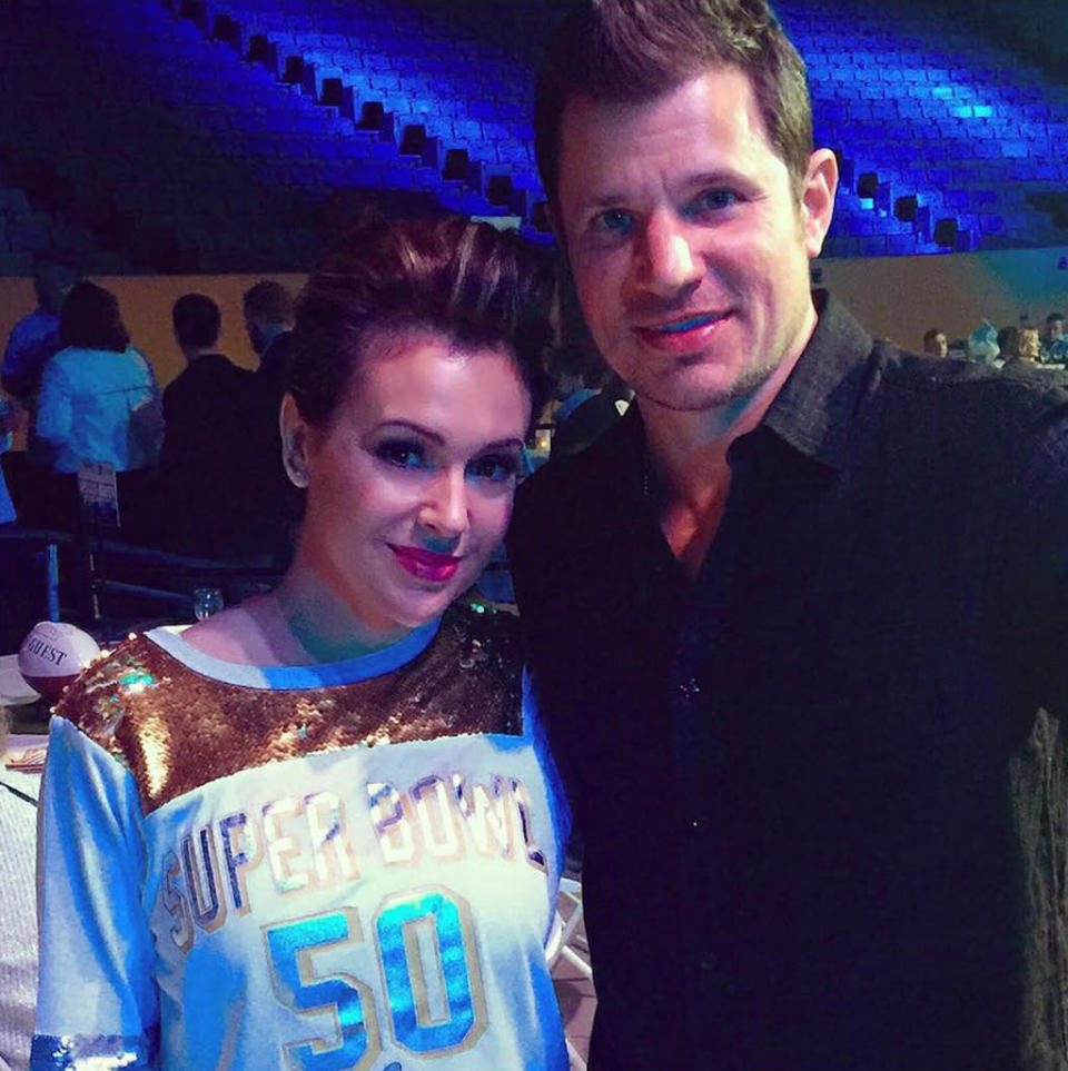 Alyssa Milano reunited with her former “Charmed” co-star Nick Lachey during the pre-game festivities. “Look who else I found at@tasteofthenfl, @nicklachey! #Charmed#sb50 #touchsb50 #kickhunger,” she captioned a pic of the two on social media. (Photo: Instagram)