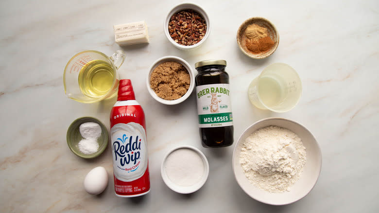 ingredients for gingerbread praline cake