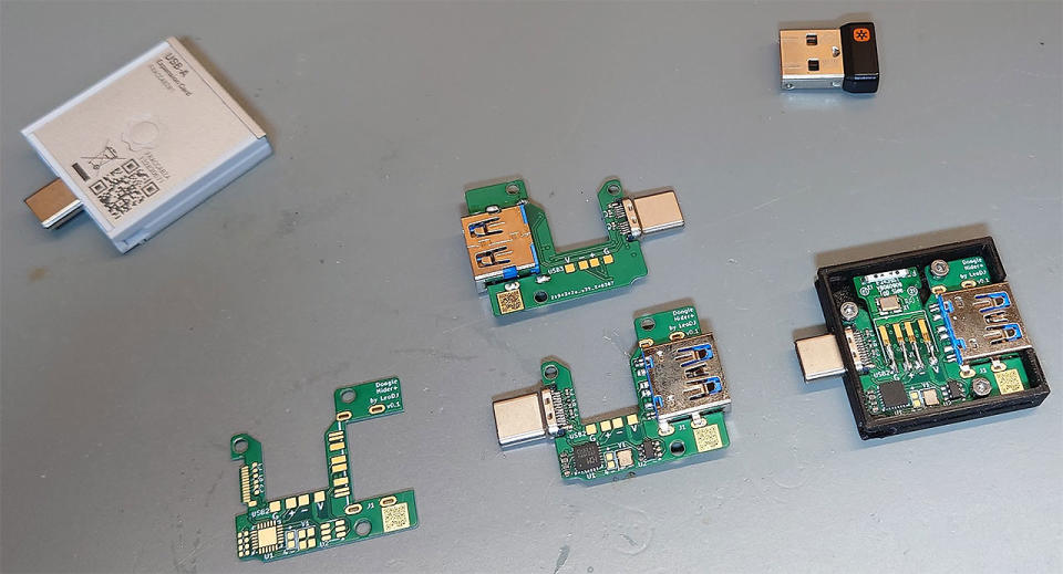 LeoDJ's DongleHider+ for Framework laptops