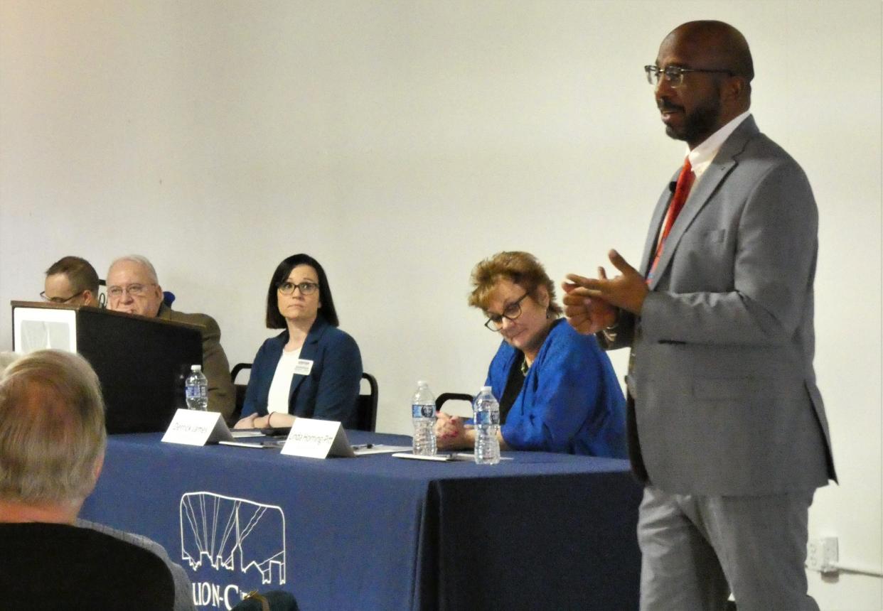 Derrick James, Amtrak's Chicago-based director for government affairs, right, speaks during Wednesday’s “Amtrak in Crestline” town hall meeting at The Hub at Village Square.