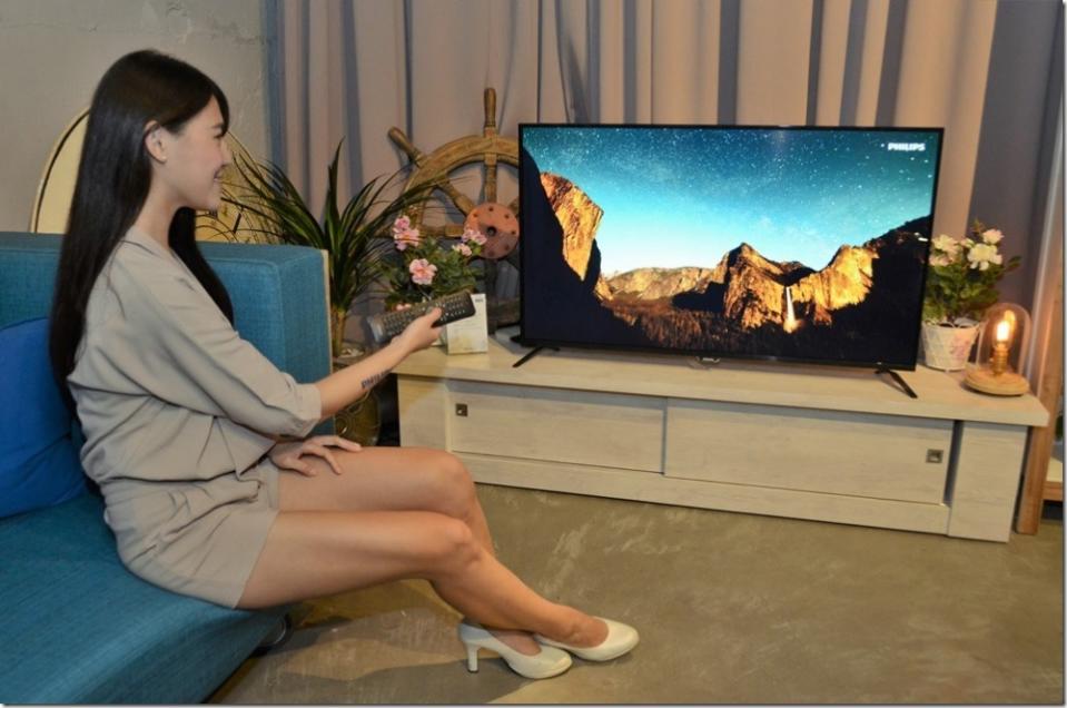 飛利浦推出 75 吋 4K2K 智慧電視 與曲面電競顯示器