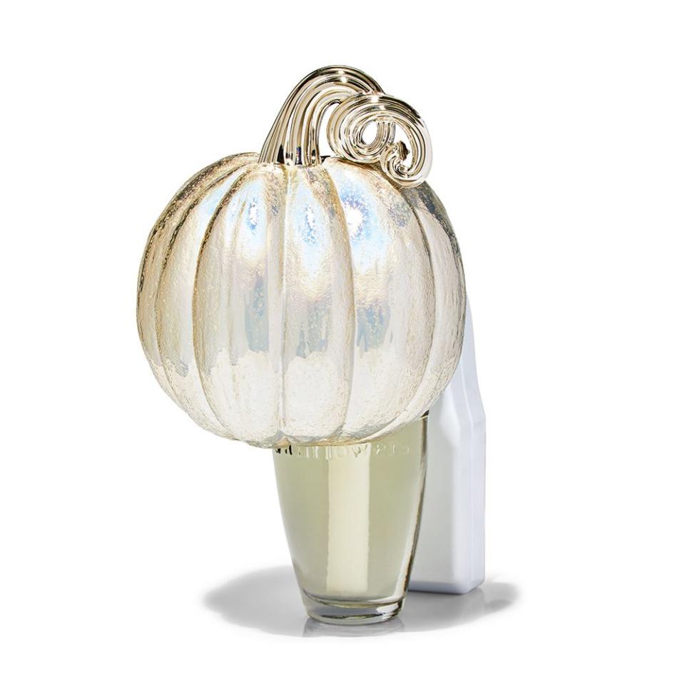 <p><a href="https://go.redirectingat.com?id=74968X1596630&url=https%3A%2F%2Fwww.bathandbodyworks.com%2Fp%2Fwhite-pumpkin-nightlight-wallflowers-fragrance-plug-026728728.html&sref=https%3A%2F%2Fwww.bestproducts.com%2Flifestyle%2Fg44928398%2Fgifts-for-the-pumpkin-obsessed%2F" rel="nofollow noopener" target="_blank" data-ylk="slk:Shop Now;elm:context_link;itc:0;sec:content-canvas" class="link ">Shop Now</a></p><p>White Pumpkin Night-Light </p><p>bathandbodyworks.com</p><p>$14.95</p>