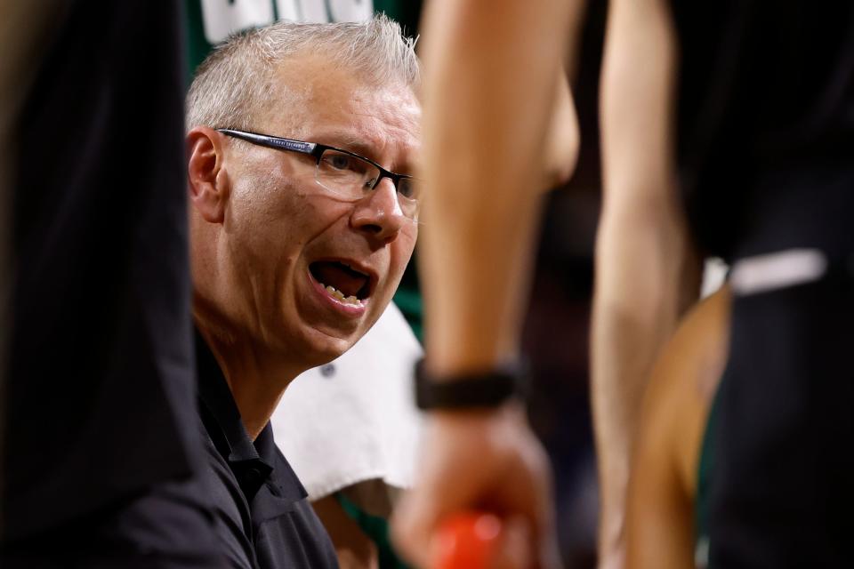 Ohio head coach Jeff Boals talks to his players during a second-half timeout against Michigan at Crisler Center, Nov. 20, 2022, in Ann Arbor.