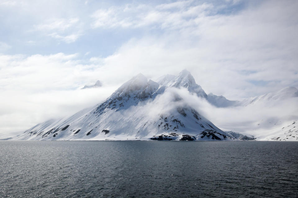 Snowcapped mountain in the Arctic Sea at&nbsp;Spitsbergen, Svalbard