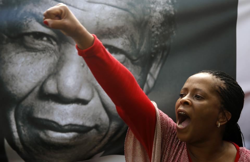 Mandela's body lying in state