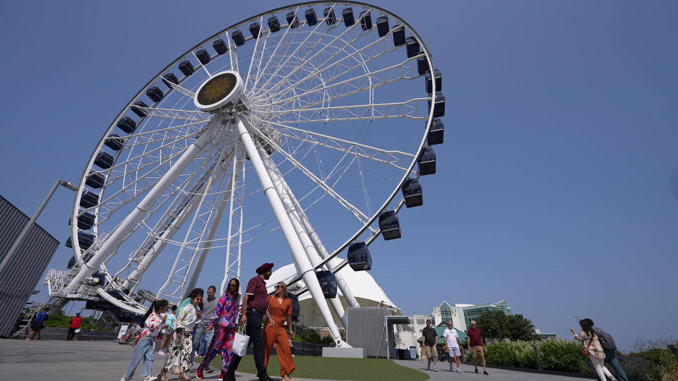 The Centennial Wheel in Chicago.  / Credit: CBS News