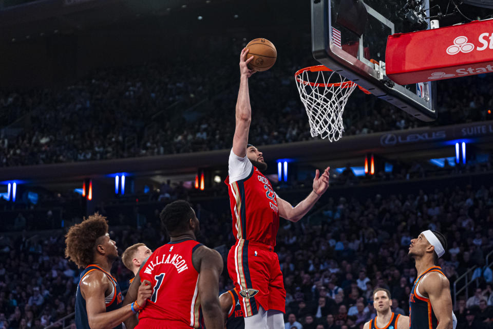 New Orleans Pelicans forward Larry Nance Jr. (22) dunks during the second half of an NBA basketball game against the New York Knicks in New York, Tuesday, Feb. 27, 2024. (AP Photo/Peter K. Afriyie)