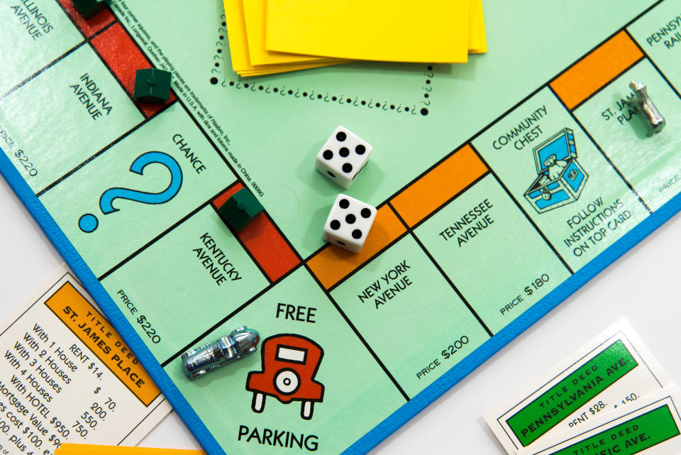 Monopoly ha creado una app para poder crear partidas virtuales con amigos, aunque no es gratuita. Foto: Getty Images