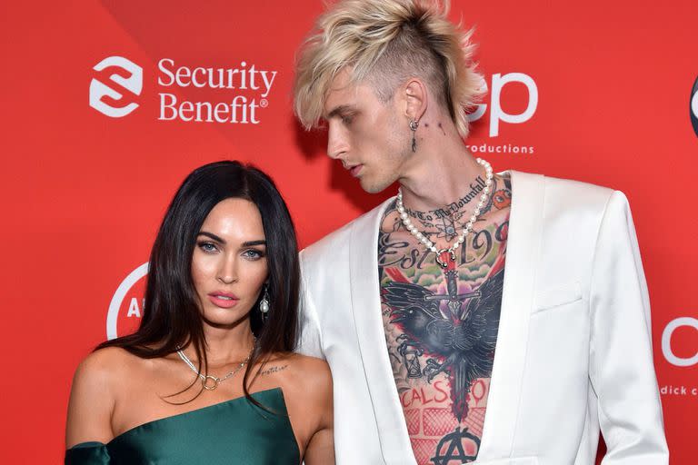 Megan Fox lleva el apodo de su actual pareja tatuado a la altura de su clavícula