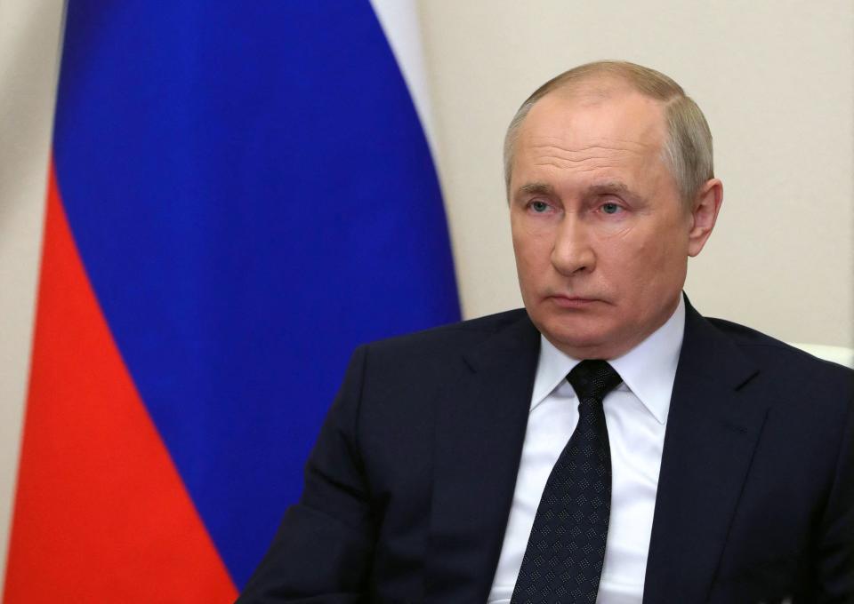 Russian President Vladimir Putin chairs a government meeting via a video link at the Novo-Ogaryovo state residence outside Moscow on March 23, 2022. - President Putin said on March 23 Russia will only accept payments in rubles for gas deliveries to 