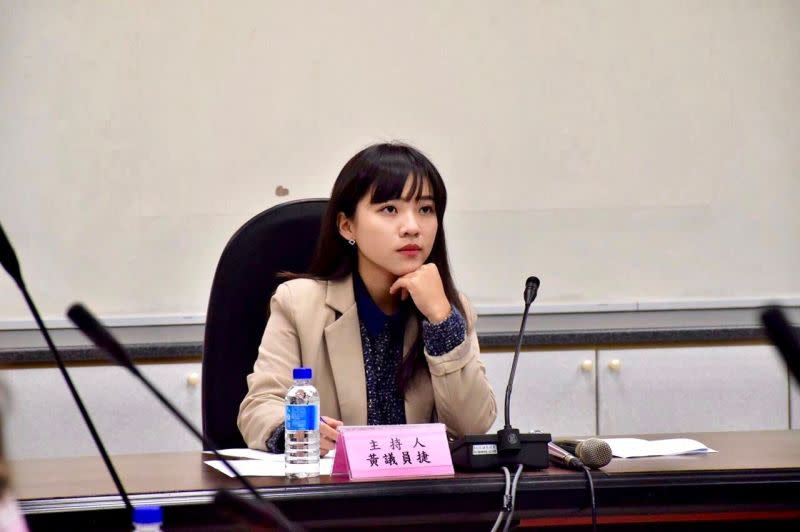 ▲高雄市議員黃捷談論女大生命案，強調性平教育腳步不能停。（圖／翻攝自黃捷臉書專頁）