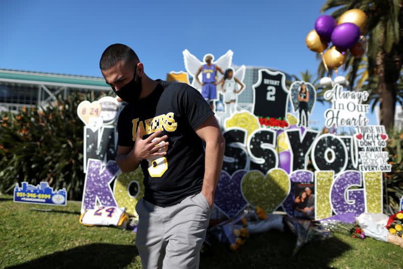 Kobe Bryant's fans gather at a memorial outside the Staples Center in Los Angeles