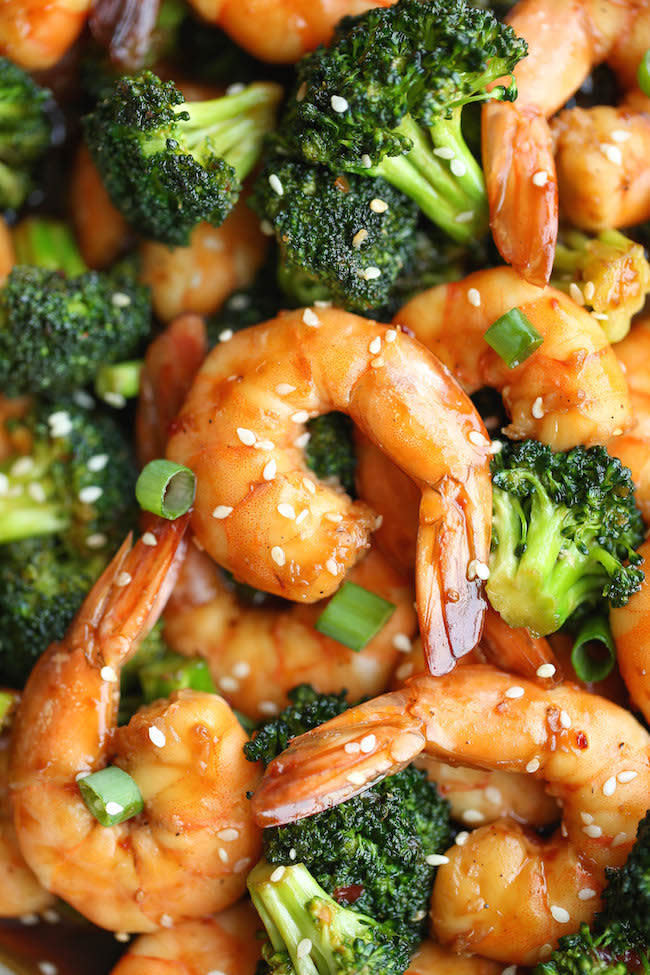 <strong>Get the <a href="http://damndelicious.net/2015/01/16/easy-shrimp-broccoli-stir-fry/" target="_blank">Easy Shrimp and Broccoli Stir Fry recipe</a>&nbsp;from Damn Delicious</strong>