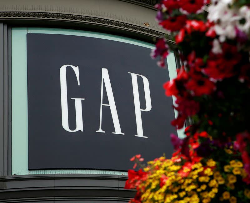 FILE PHOTO: A basket of flowers hangs near Gap Inc's flagship retail store at the Powell Street cable car turn in San Francisco