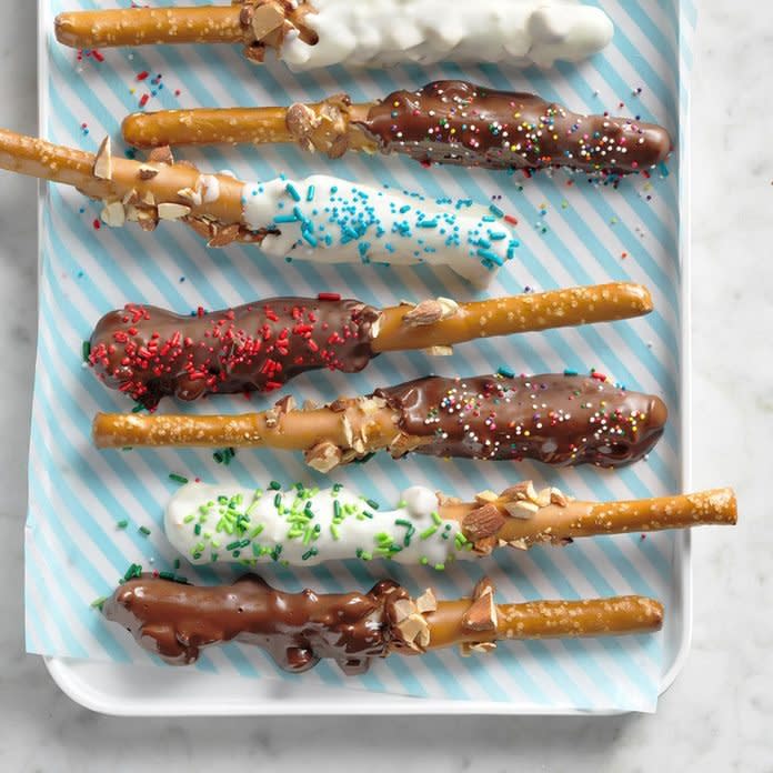 Chocolate Dipped Pretzel Rods Exps Tohca20 7635 B03 11 5b 2